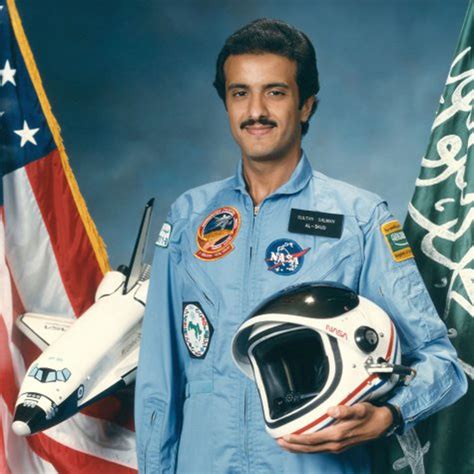 الامير سلطان بن سلمان اول رائد فضاء